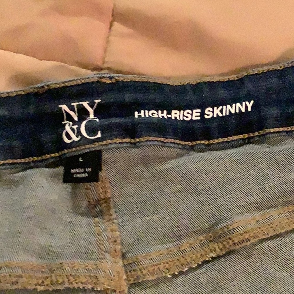 N Y & C Size Large Perfect Fit - image 4